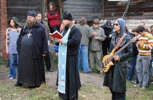 Rosyjski duchowny muzycznym menadżerem