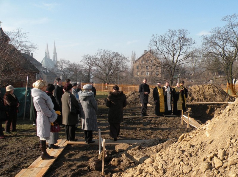 Ruszyły prace przy budowie plebanii w Zgorzelcu