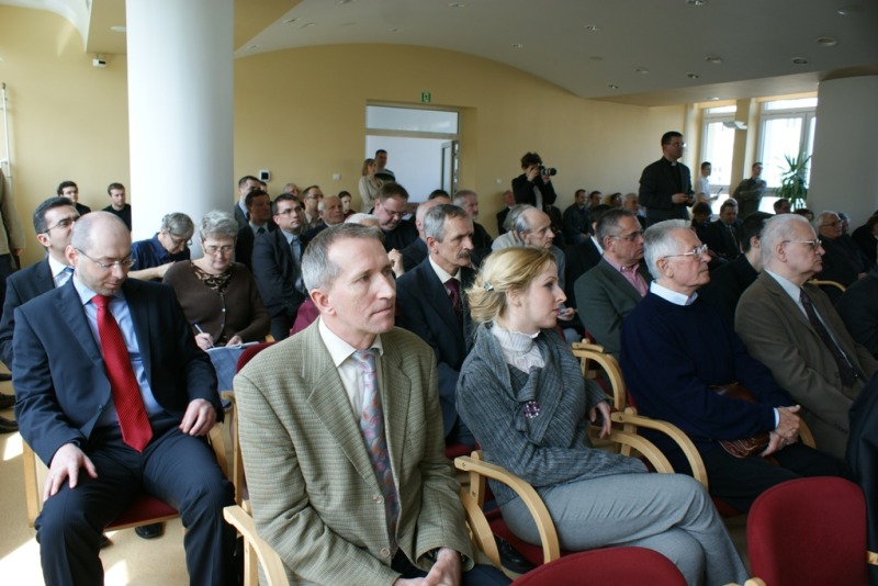 Ks. Wacław Hryniewicz doktorem honoris causa ChAT