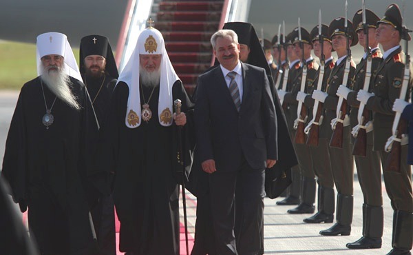 Patriarcha Cyryl wylądował w Mińsku