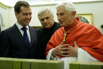 Rosja i Watykan nawiążą pełne stosunki dyplomatyczne