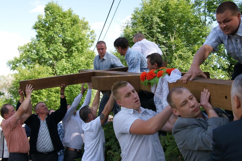 Poświęcenie krzyża w Zbuczu