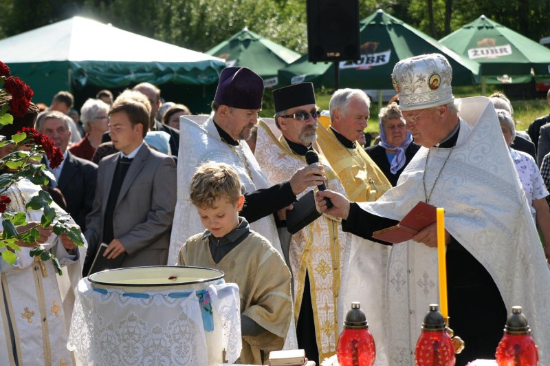 Poświęcenie krzyża w Zbuczu