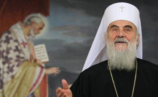 Serbski patriarcha przeciwko paradzie homoseksualistów i skandalicznej wystawie