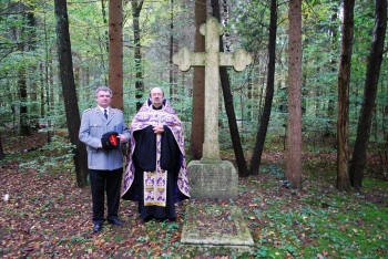Panichida na grobie władyki Aleksandra (Inoziemcewa) w Monachium