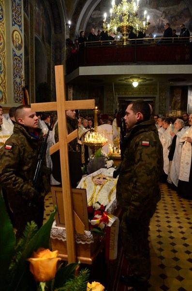 Białystok: nabożeństwo w intencji ks. Igora Siegienia