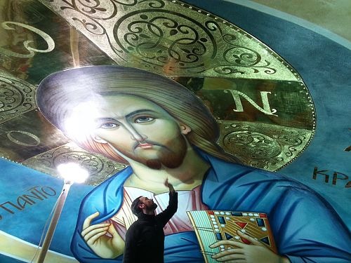 „Najważniejsza jest więź z Bogiem” - rozmowa z greckim ikonografem Nikolaosem Tsilsawwidisem