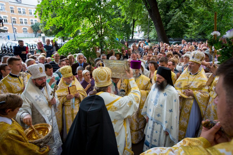Liturgia w Warszawie i pożegnanie relikwii (film)