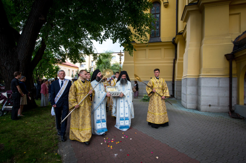 Liturgia w Warszawie i pożegnanie relikwii (film)