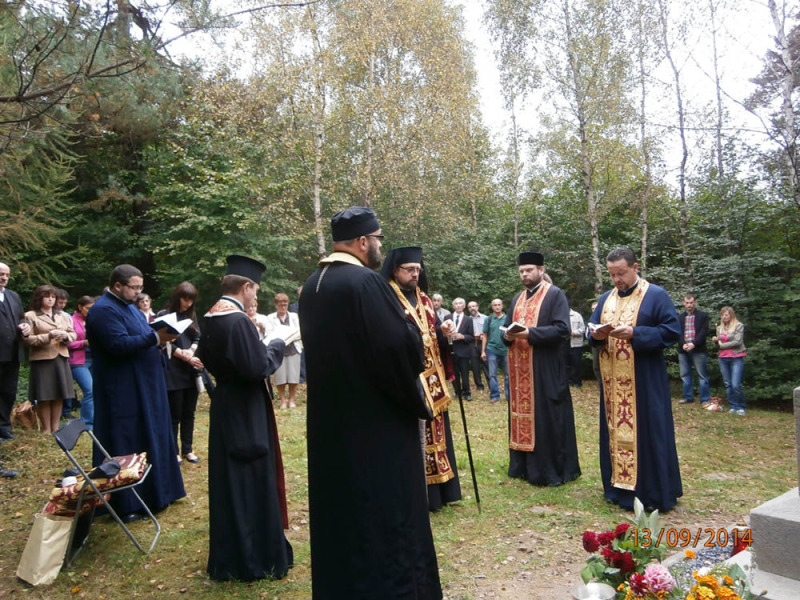 Poświęcenie odnowionego pomnika w Czarnem