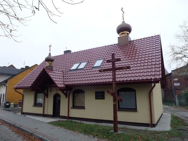 Przy kędzierzyńskiej cerkwi stanął krzyż