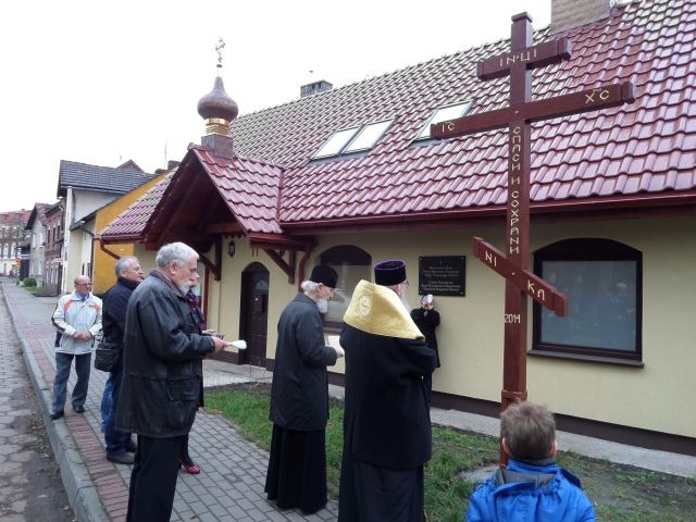 Poświęcenie krzyża i domu parafialnego w Kędzierzynie Koźlu
