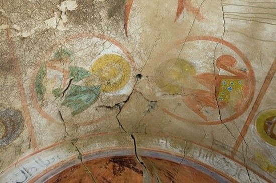 Gruzja: w kompleksie Dawid-Garedża odkryto nieznane dotąd freski