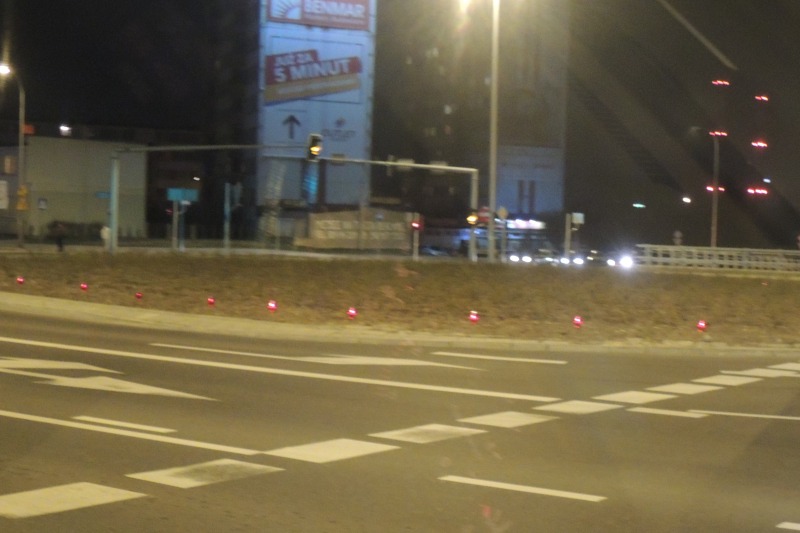 Znicze wokół ronda imienia śp. abp gen. Mirona
