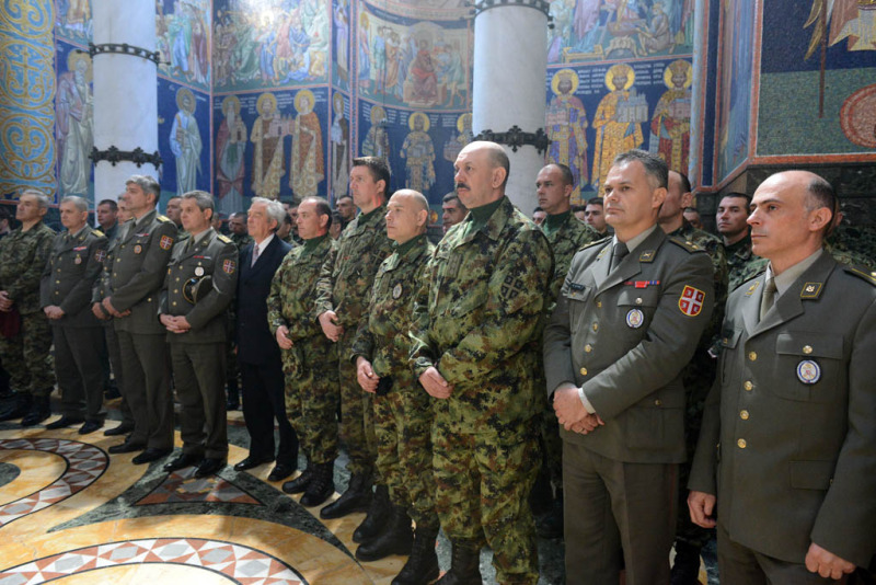 Pierwsze od 85 lat poświęcenie chorągwi serbskiej armii