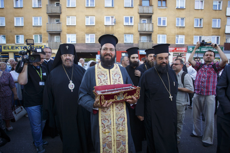 Procesja z relikwiami św. Spirydona ulicami Bielska Podlaskiego (+video)