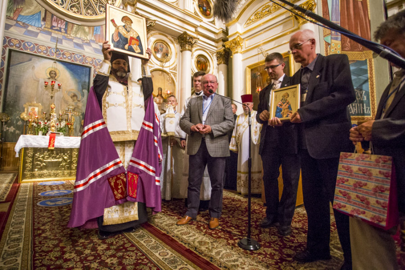 Białystok: powitanie relikwii św. Spirydona (+video)