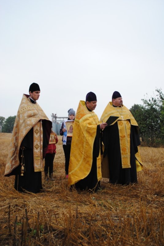 Nabożeństwo na miejscu nieistniejącej cerkwi w Kosmowie