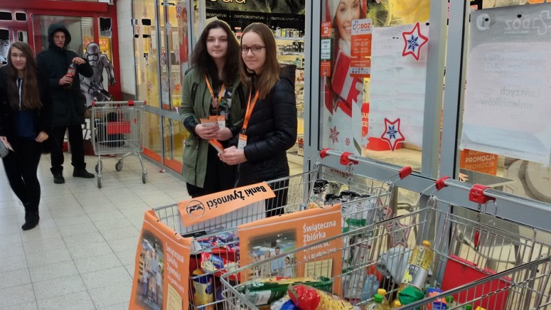 Świąteczna zbiórka żywności w Hajnówce