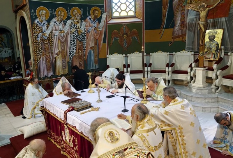 Święta Liturgia święta Pięćdziesiątnicy w Heraklionie
