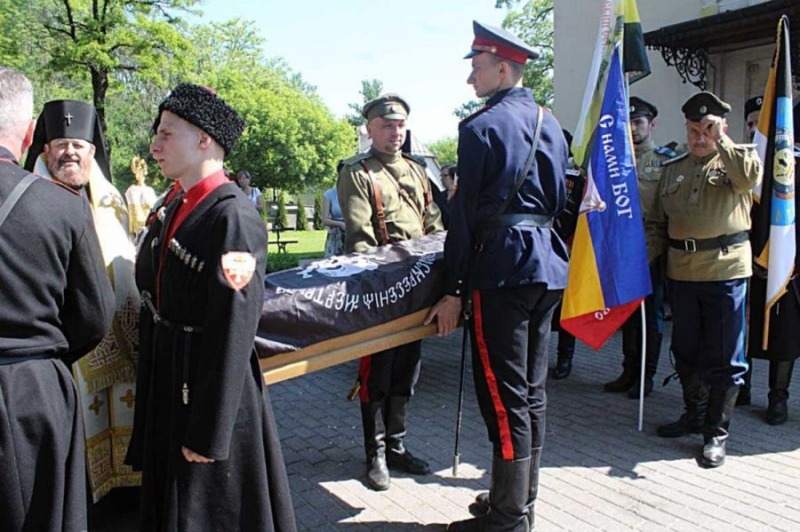 Uroczystości pogrzebowe kozaków na cmentarzu prawosławnym w Lublinie 