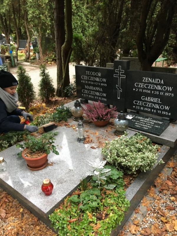 Porządkowanie prawosławnych grobów we Wrocławiu