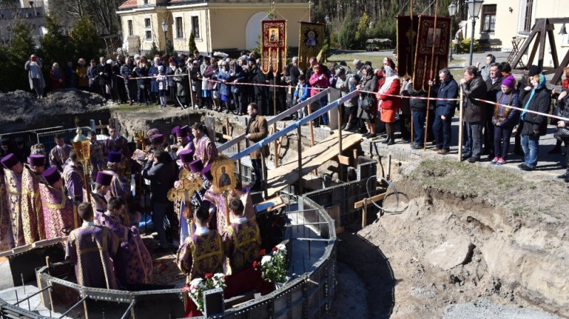 Turkowice: położenie kamienia węgielnego