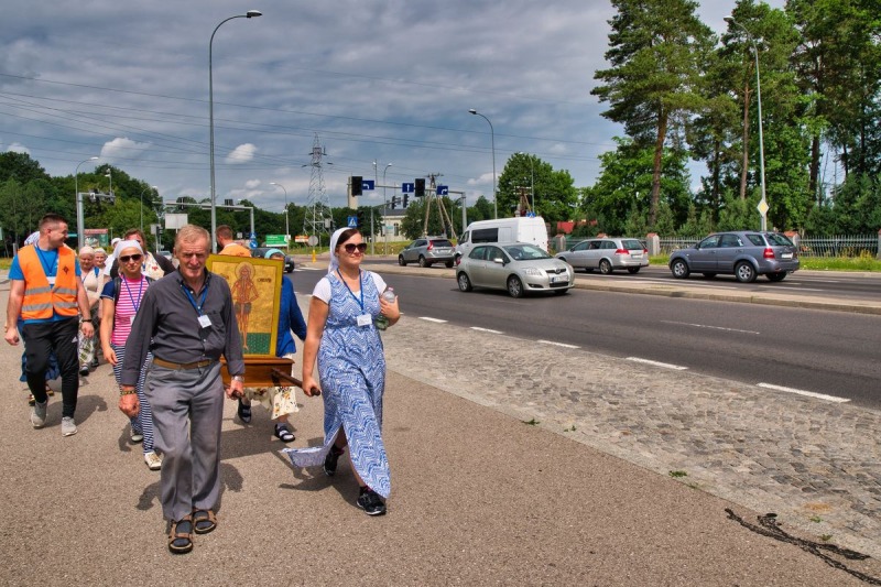 Ruszyła piesza pielgrzymka z Białegostoku do Jabłecznej