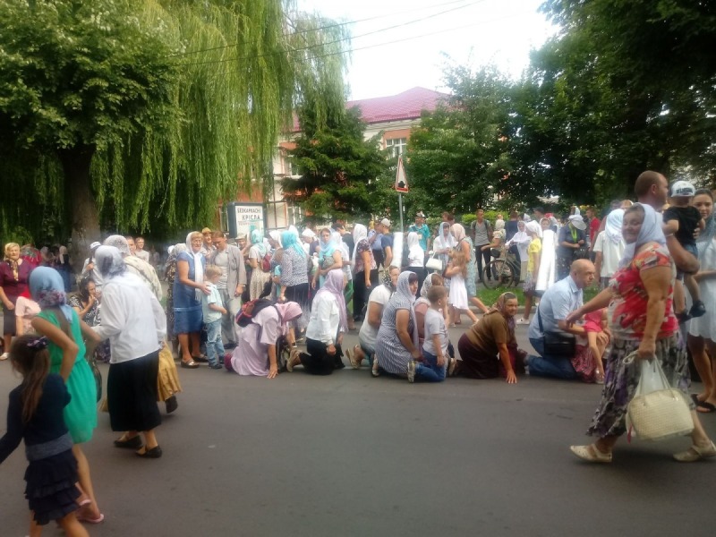 W drodze na Górę Poczajowską