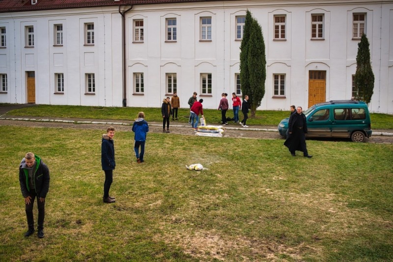 Zimowe gowienija młodzieży w Supraślu