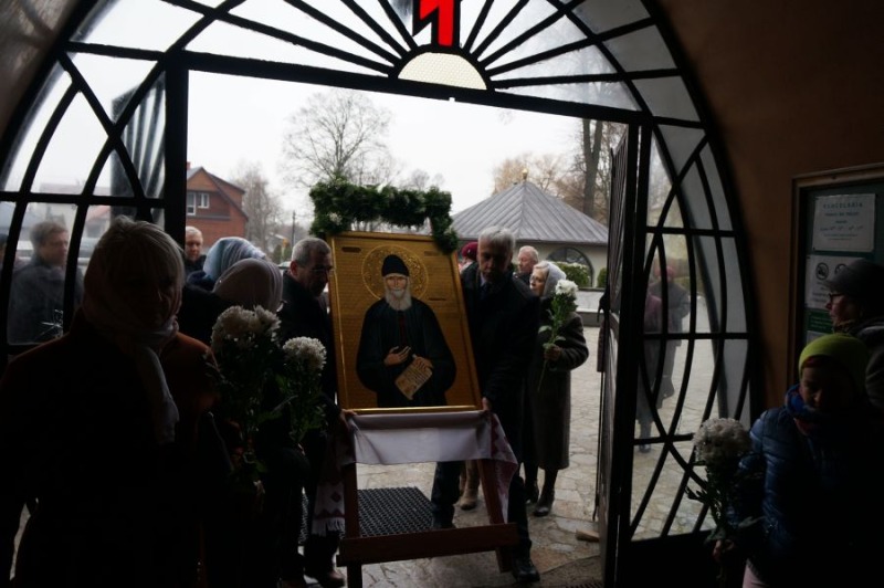 Ikona Starca Paisjusza przybyła do Hajnówki