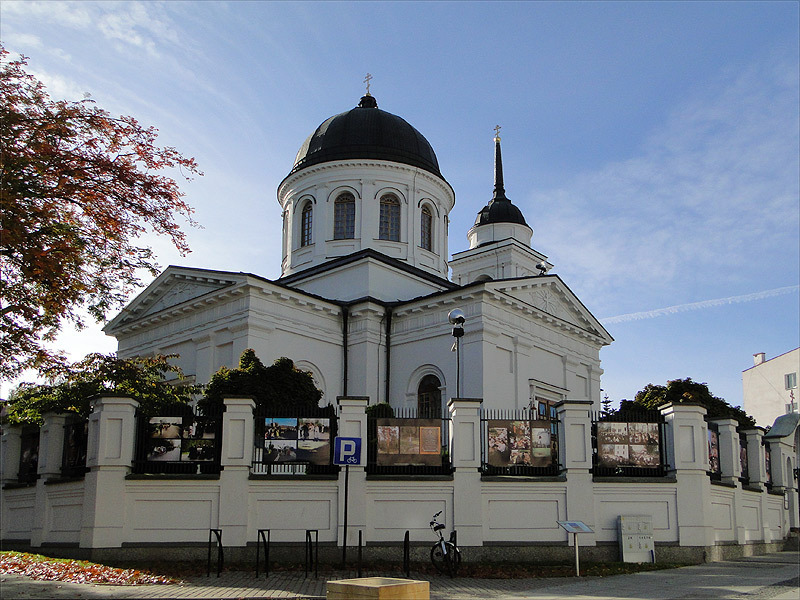 O nabożeństwach w dekanatach: białostockim, gródeckim i sokólskim.