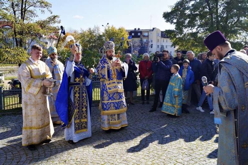 Opieki Matki Bożej i 25-lecie Parafii św. Jerzego w Białymstoku 