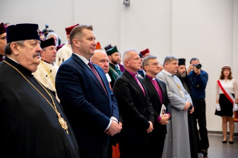 Arcybiskup Anastazy Doktorem Honoris Causa ChAT