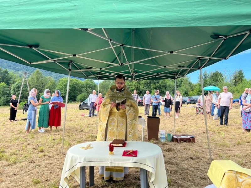 Pierwsza Liturgia Święta na działce parafii w Bielsku-Białej