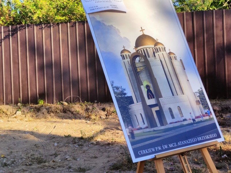 Poświęcenie krzyża na miejscu budowy nowej cerkwi w Białymstoku