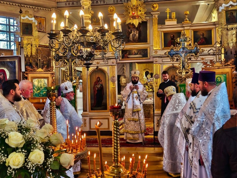 Poświęcenie ołtarza cerkwi w Kuraszewie