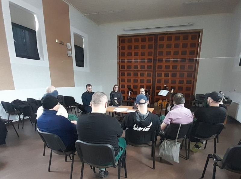 Zapowiedź podcastu: Święci wśród nas