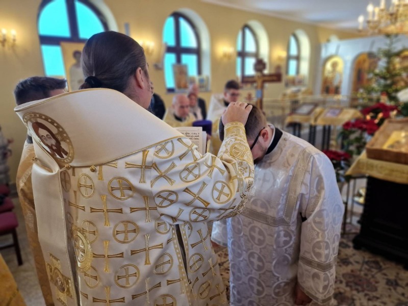 Święcenia diakońskie w katedrze ordynariatu